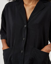 Load image into Gallery viewer, Resorty Shirt - Black