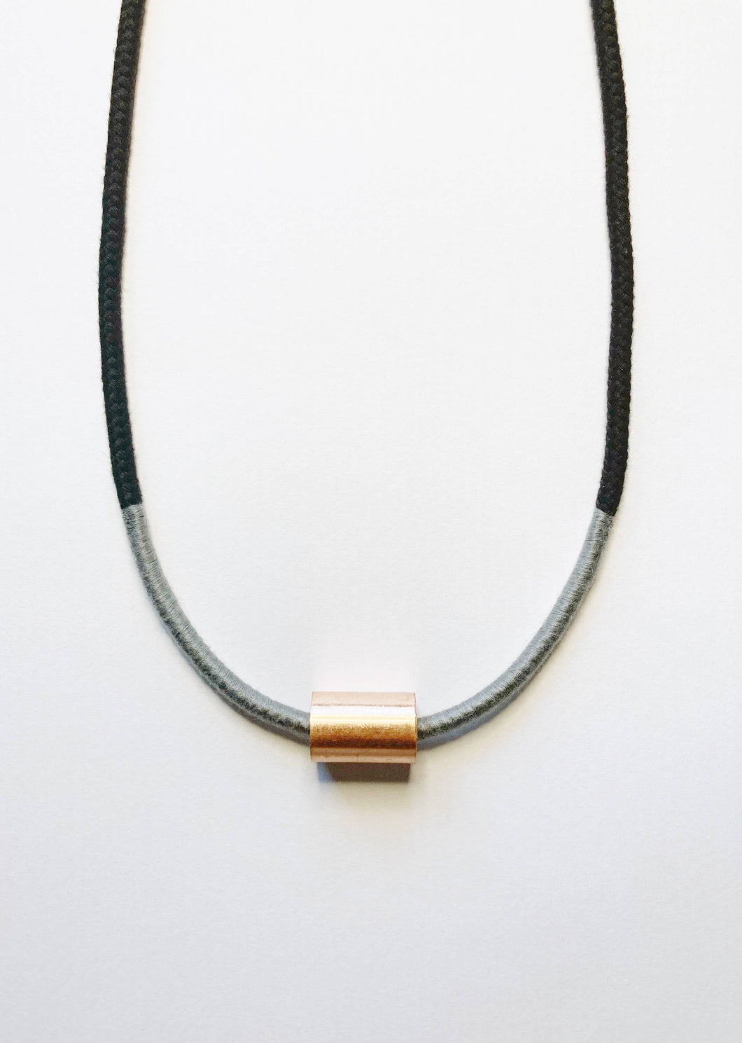 Lundi Necklace - Black & Grey